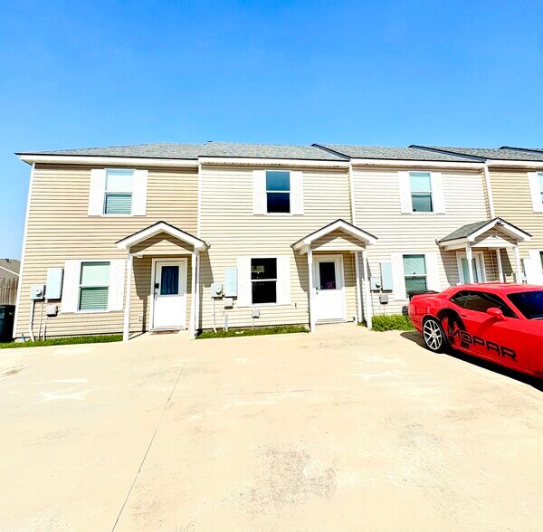 Building Photo - 1603 Dehart