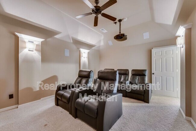 Building Photo - 14900 Foxbriar Ln