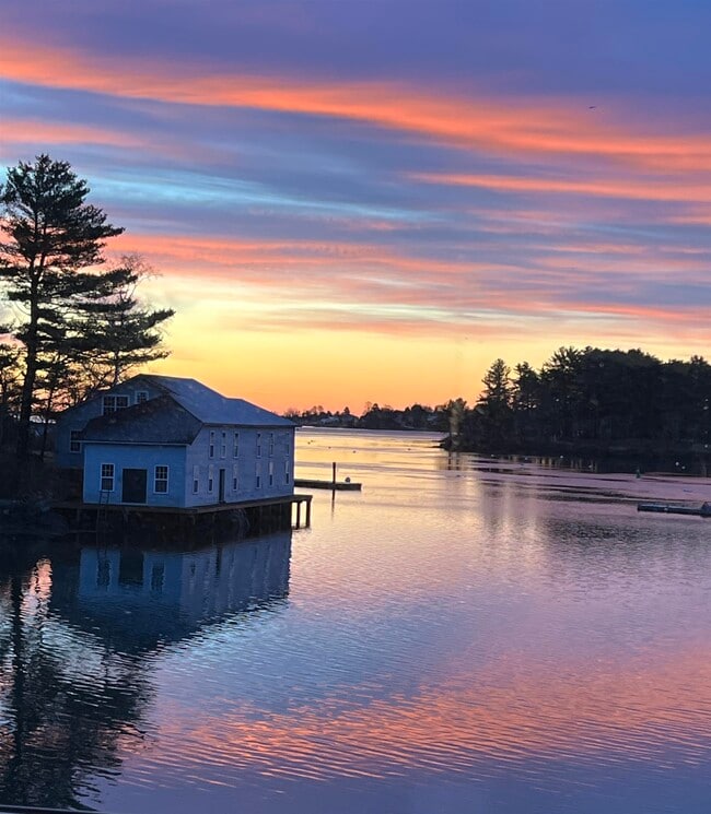 Building Photo - 148 Whipple Rd