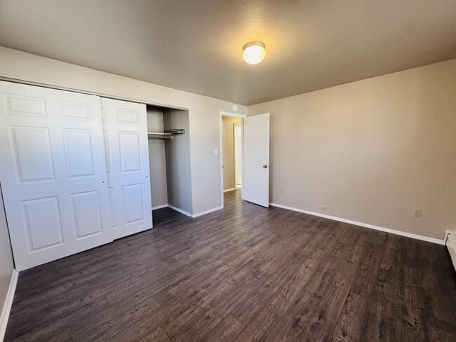 Building Photo - 1819 5th Ave