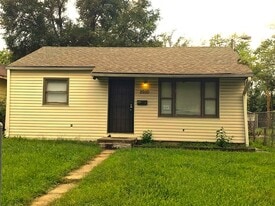 Building Photo - 2950 N Colorado Ave