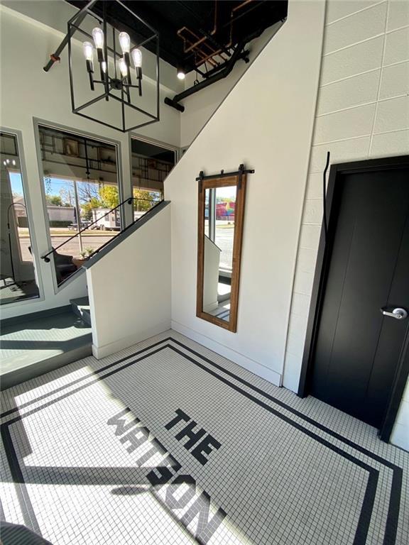 Building Photo - 111 S Main St