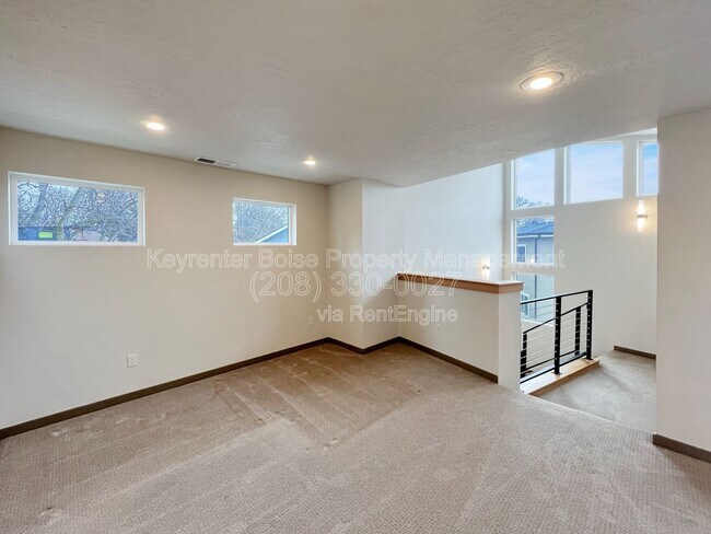 Building Photo - 2640 W Neff St