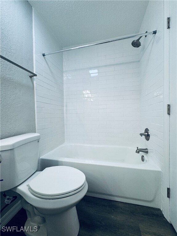 Building Photo - 17418 Dowling Dr