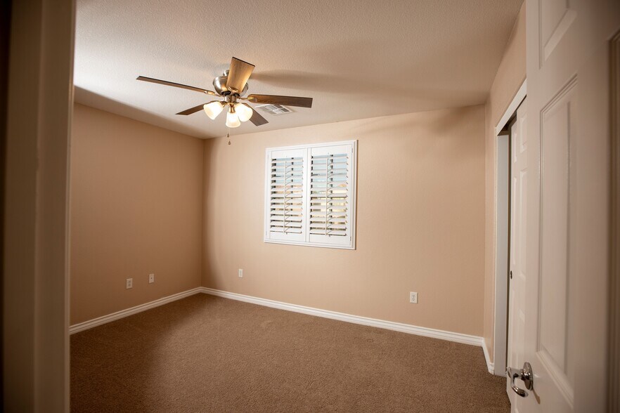 Building Photo - 5249 Brazelton St