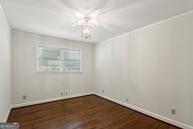 Building Photo - 4708 Tall Pines Dr NW