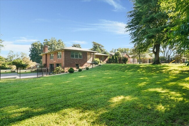 Building Photo - 6309 Regal Rd