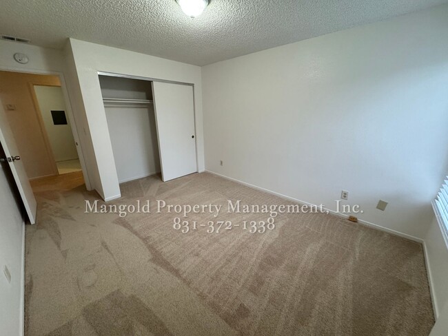 Building Photo - **$350 Move in Special**  Upstairs Condo L...