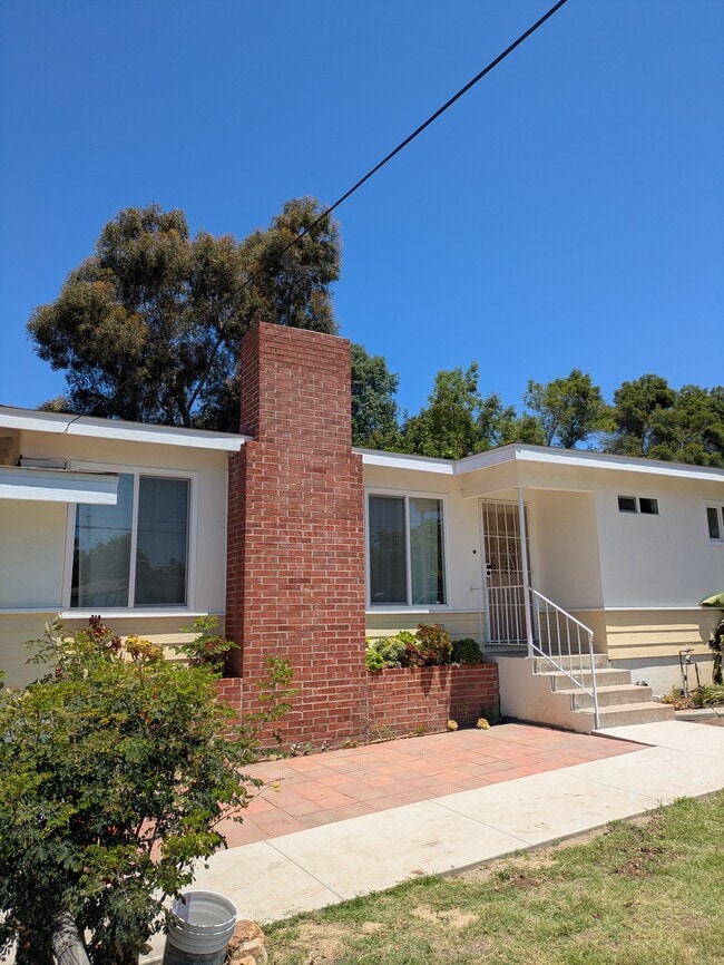 Primary Photo - 938 Tiger Tail Rd