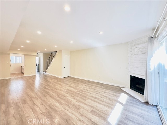 Primary Photo - 525 E Verdugo Ave