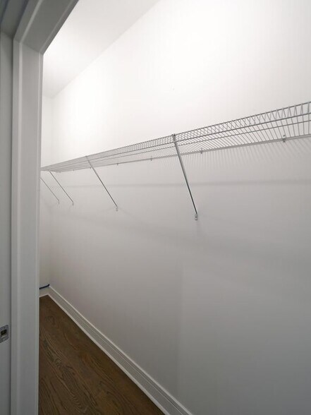 Building Photo - 4347 S Vincennes Ave
