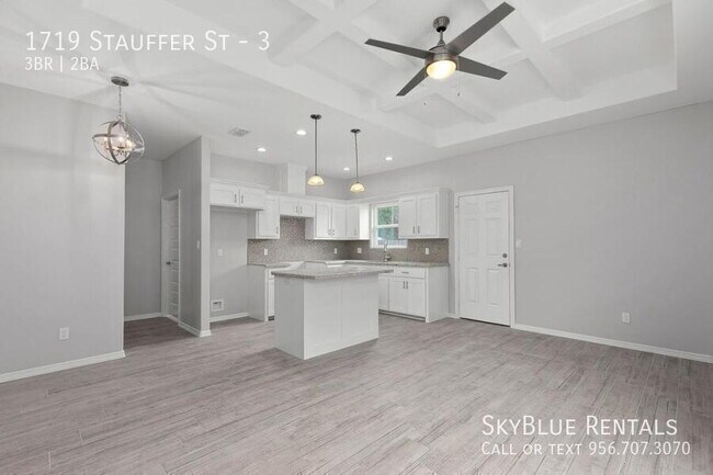 Building Photo - 1719 Stauffers St
