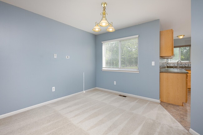Building Photo - 8312 N Warwick Ct