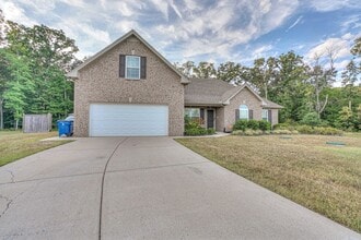 Building Photo - 1485 Round Rock Dr