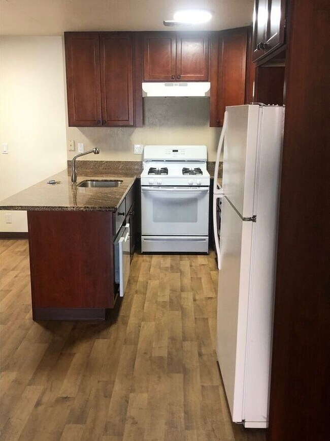 Building Photo - 2315 Parker St