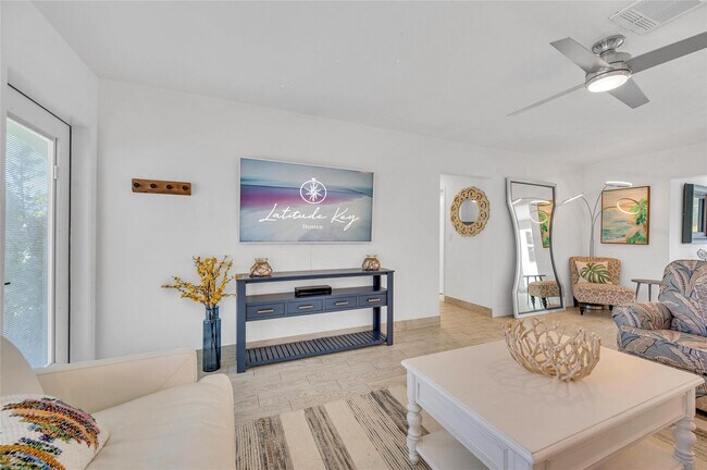 Building Photo - 1300 Mango Isle