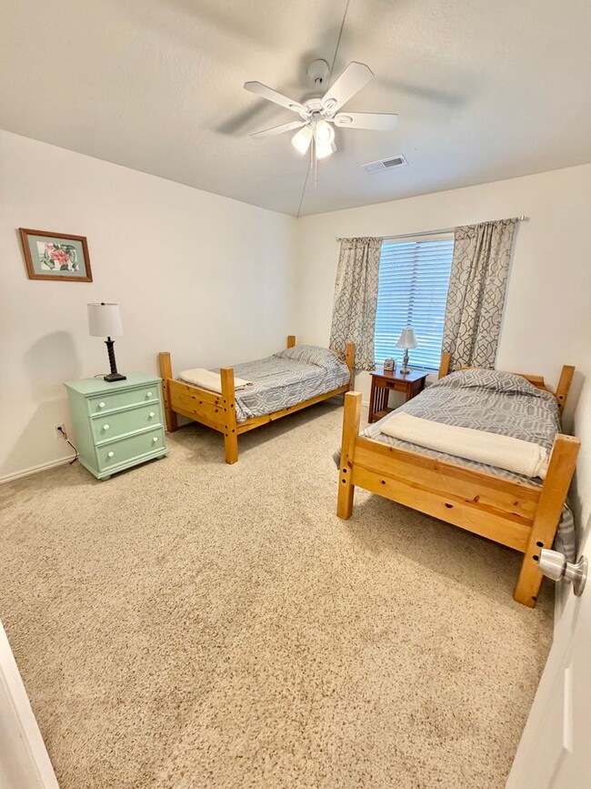 Building Photo - Furnished short term rental available! 9-Month lease!!