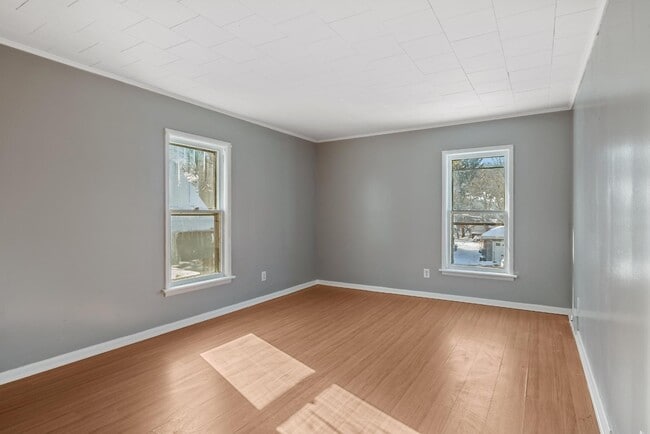 Building Photo - 213 Fletcher Ave