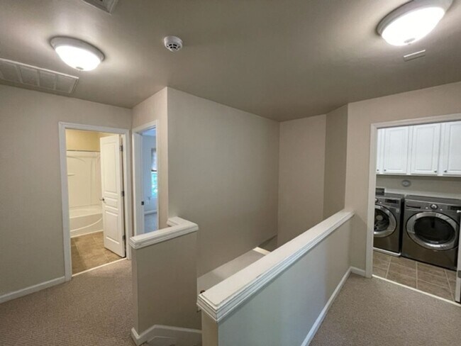 Building Photo - 8203 Saltwood Pl