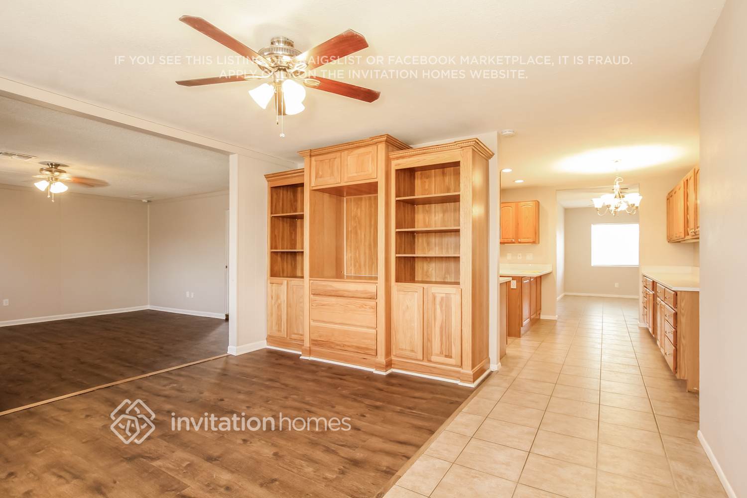 Building Photo - 2525 E Libby St