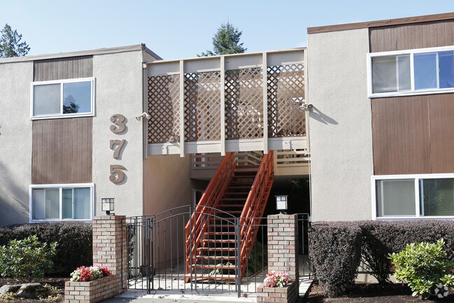 Building Photo - Elliott House