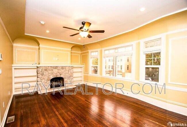 Building Photo - 4927 California St