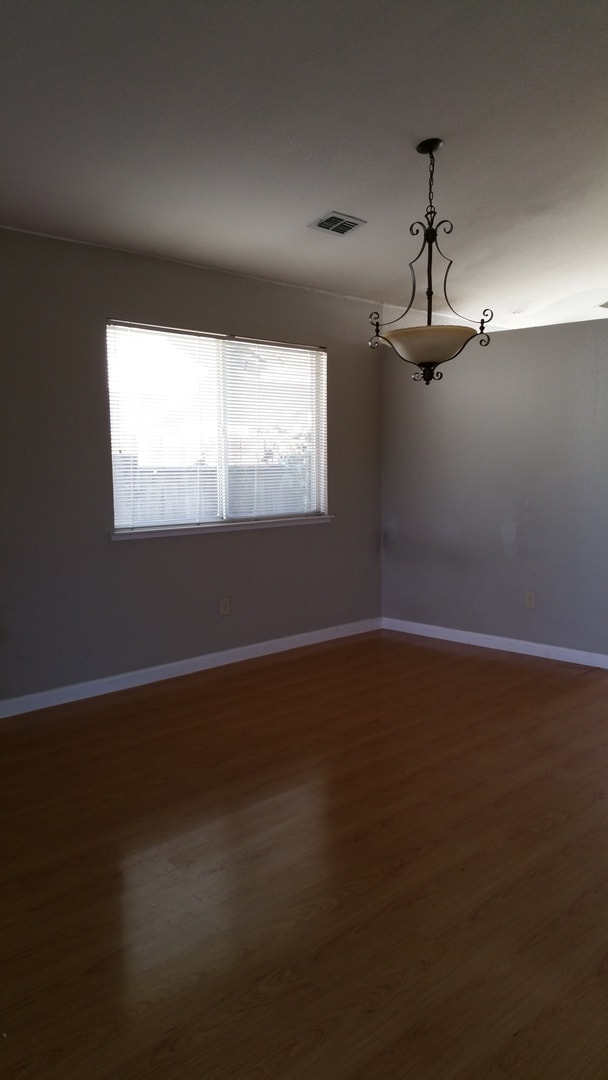 Building Photo - Comfortable  3Beds 2Baths in North Stockton