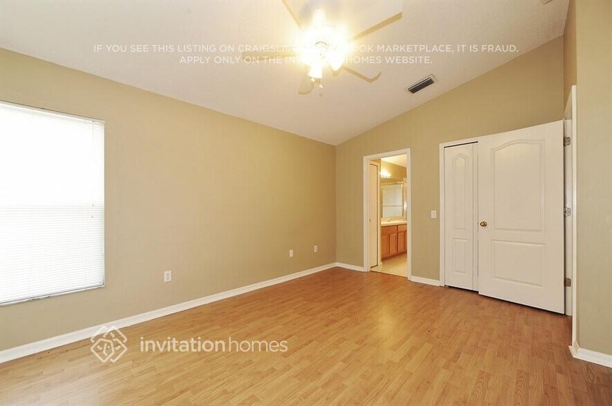 Building Photo - 3049 Castle Rock Cir