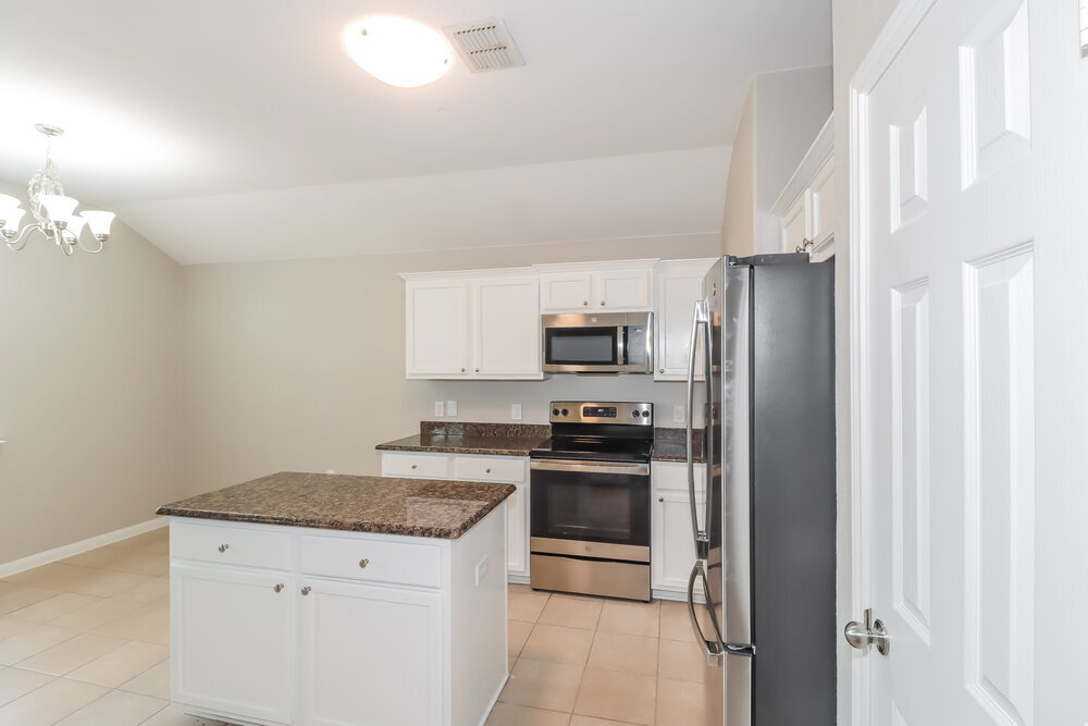 Building Photo - 400 Captain Grumbles Dr