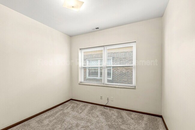 Building Photo - 55 W Fall Creek Pkwy S Dr