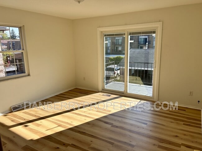 Building Photo - 2403 Rockspring Rd