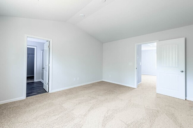 Building Photo - 1 Hazelburn Ct