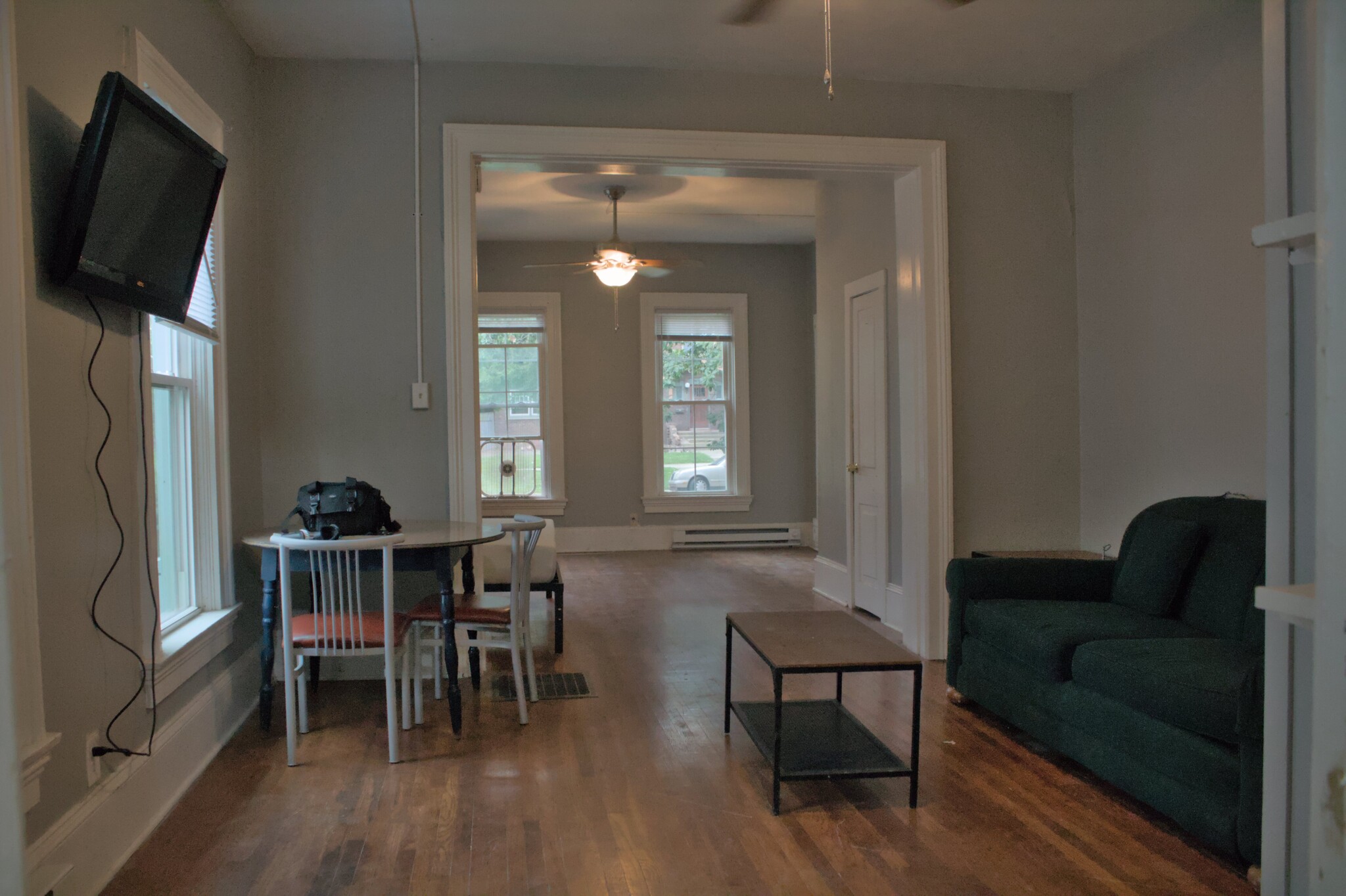 Building Photo - 304 W Columbia Ave