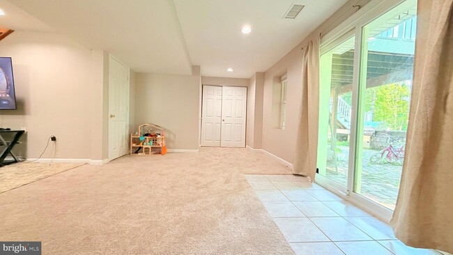 Building Photo - 11610 Seneca Forest Cir