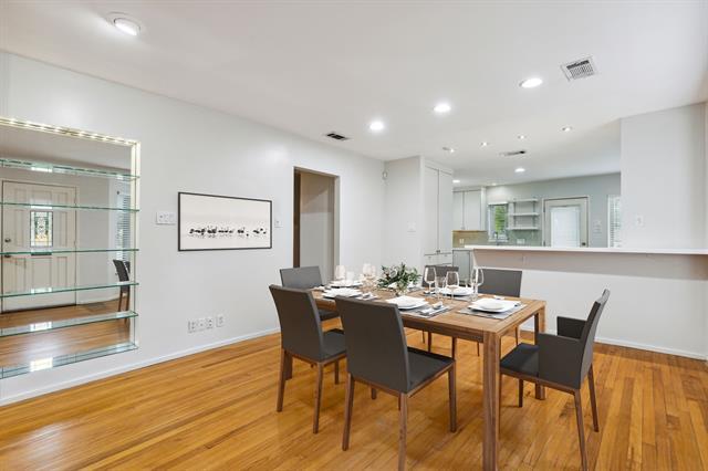 Building Photo - 5102 W Mockingbird Ln