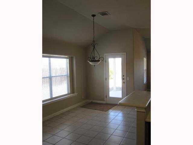 Building Photo - 728 Abbeyglen Castle Dr