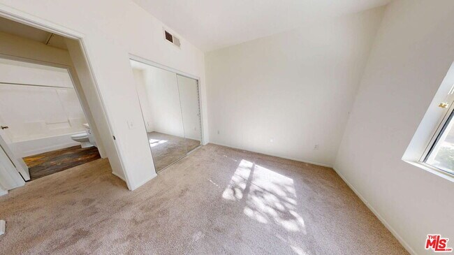 Building Photo - 20000 Plum Canyon Rd