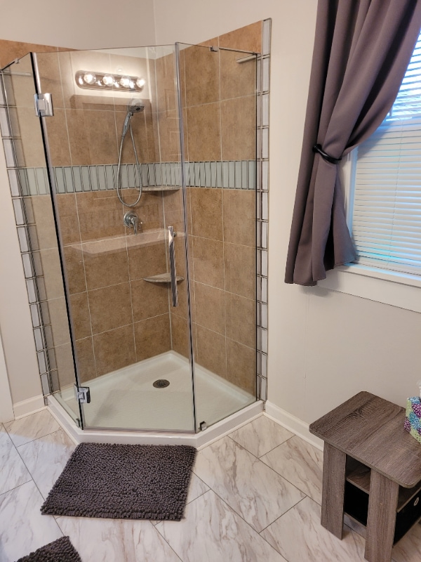 Building Photo - 841 Parkview St NE