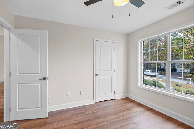 Building Photo - 1540 Bramlett Blvd