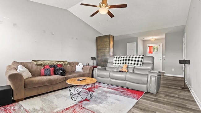 Building Photo - 706 Ironwood Dr