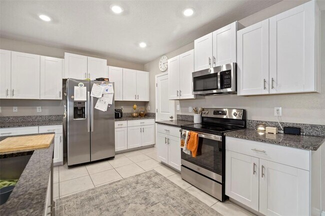Building Photo - 5430 Blue Azure Dr