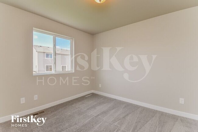 Building Photo - 10393 Luneth Dr