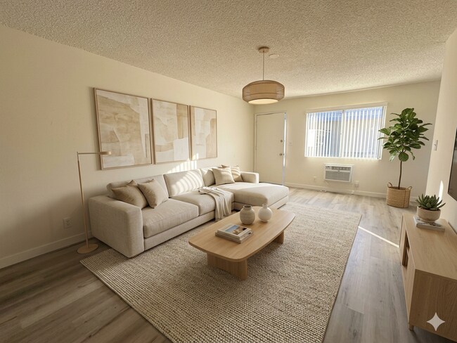 Building Photo - 15636 Valerio St