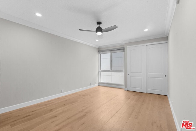 Building Photo - 4477 Wilshire Blvd