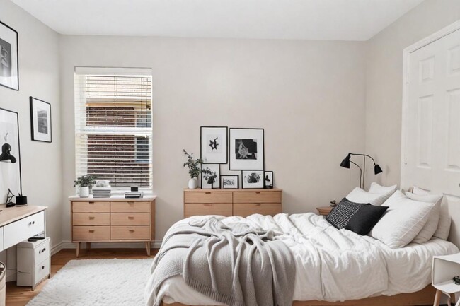 Building Photo - 1639 Wildflower Dr