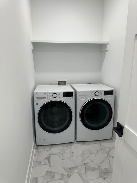 Washser/Dryer - 6003 Louisiana Ave