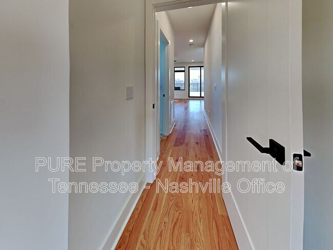 Building Photo - 1256 Thomas St