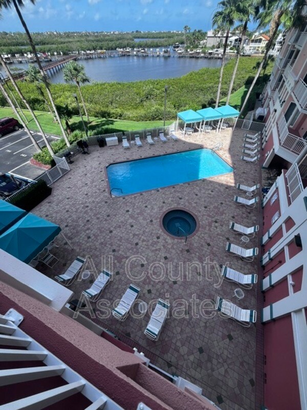 Building Photo - 4516 Seagull Dr