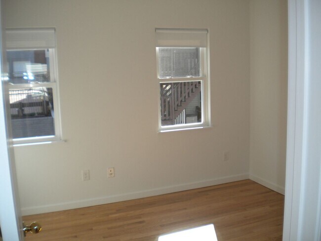 Building Photo - Condorhosdav Trust