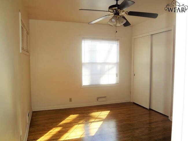 Building Photo - 1553 Hanover Rd